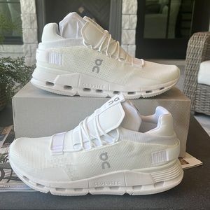 Oncloud cloud tech white